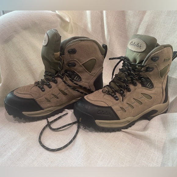 NWOT Cabellas 8D hiking boots - Picture 3 of 8